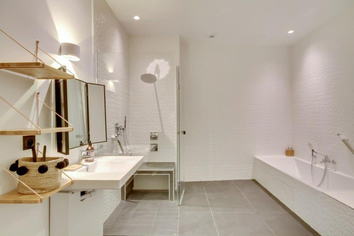 Stylish And Sunny 7bd With Garden For 17 Guests! Appartement