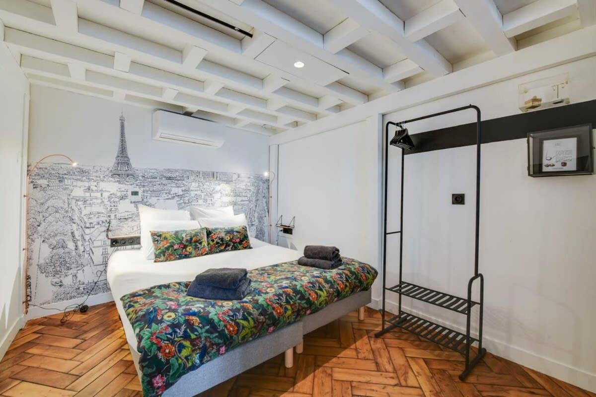 Stylish And Sunny 7bd With Garden For 17 Guests!